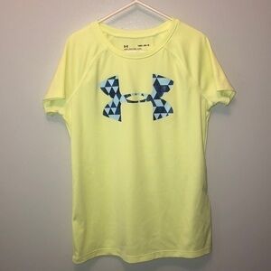 - Under Armour Youth‎ Medium Loose Heatgear Shirt- Bright yellow
